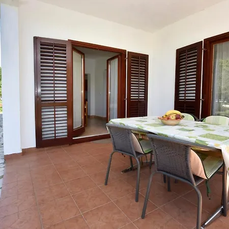 Apartment Denis *