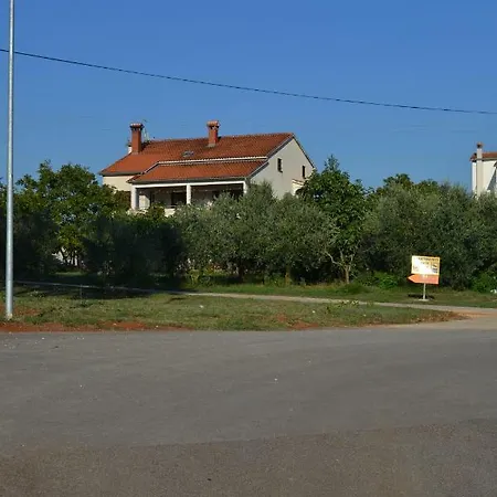 Apartment Denis *
