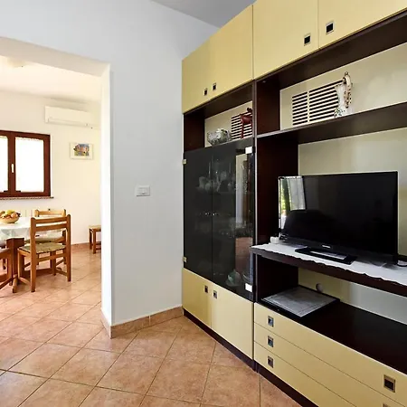 Denis Apartment